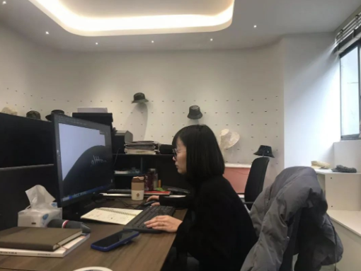 高素质的帽企从业人员